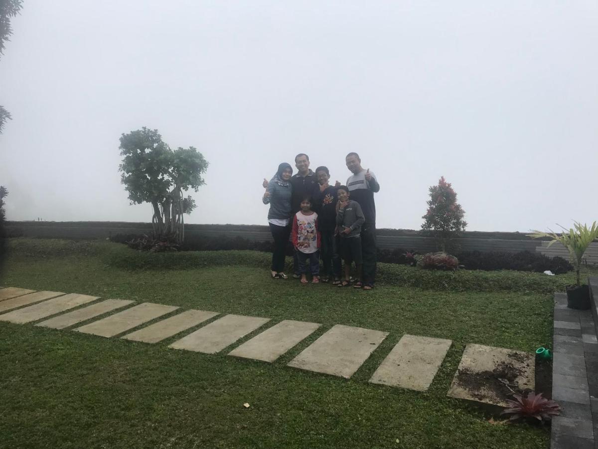 De Villa Cetho Karanganyar  Extérieur photo