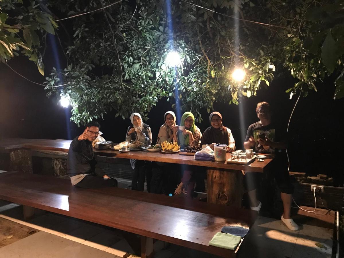 De Villa Cetho Karanganyar  Extérieur photo
